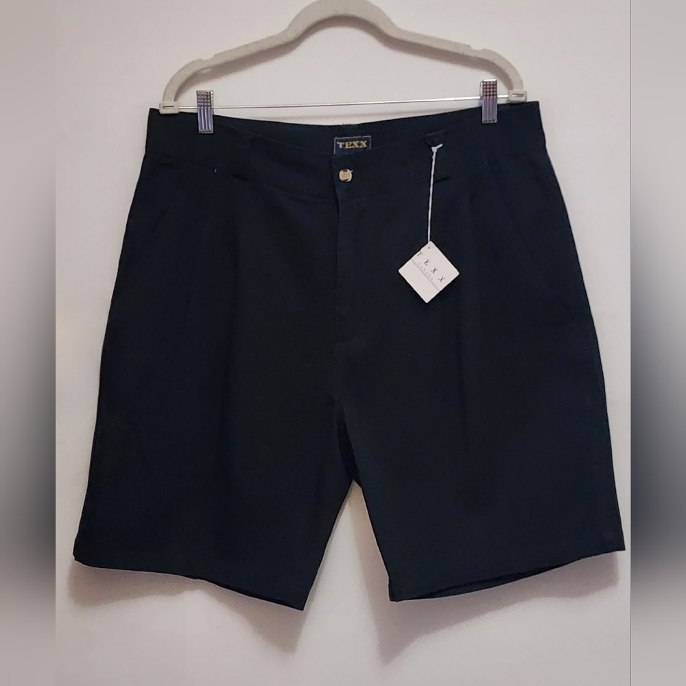 Men's Black Flat-Front Shorts — Smart Everyday Comfort